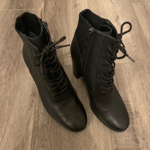 Brand new Kenneth Cole boots (super comfy) - Picture 2 of 7